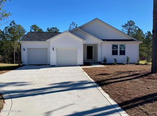 403 Desert Orchid Cir, Raeford, NC 28376