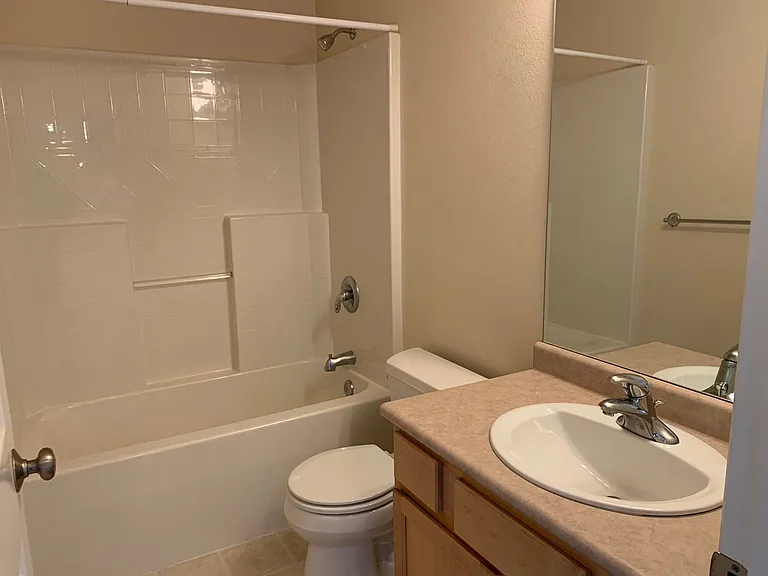 322 E Bellis Fair Pkwy #101 — Photo 9