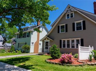 132 Falleson Rd, Rochester, NY 14612