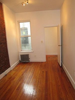2nd image of 629 Wilson Ave #4A