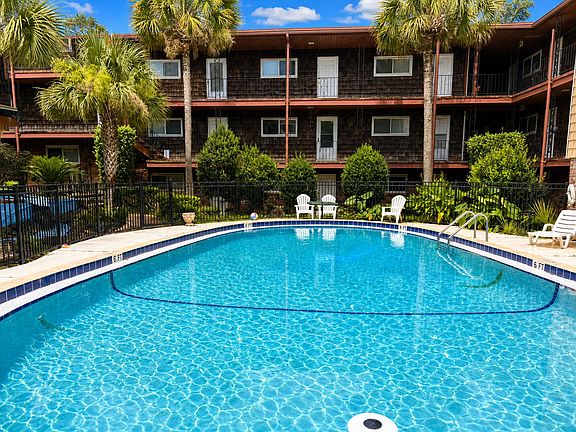 2nd image of 300 Bayou Blvd APT 116