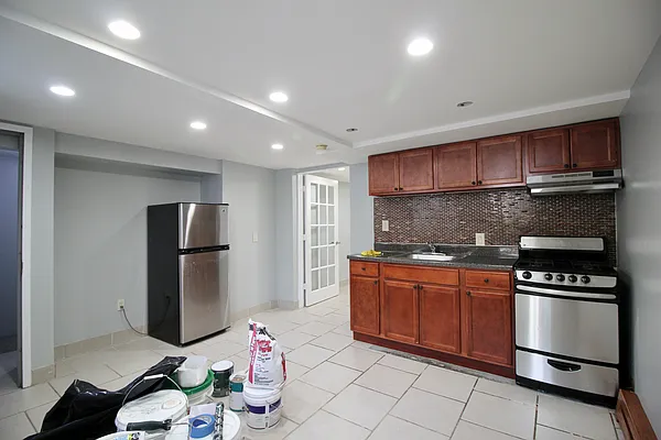 Rented by Hagstrom Management Inc | media 16