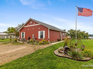 135 Dickerson Vw SW, Stanton, MI