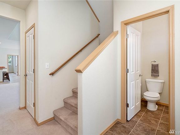 4th image of 5515 Boardwalk St SE