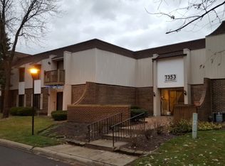 7353 Blackburn Ave #K-205, Downers Grove, IL