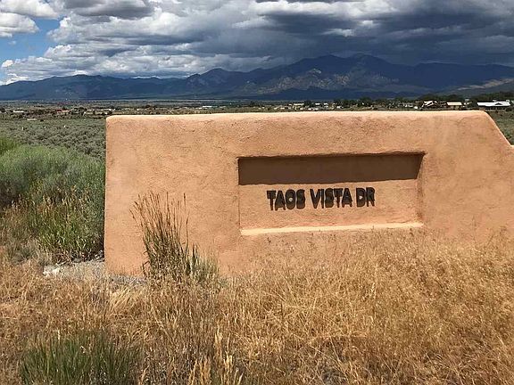 5th image of 18 Taos Vista Dr