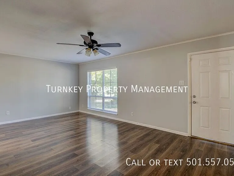7 Fairbrook Dr — Photo 3