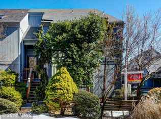 11180 Glade Dr, Reston, VA 20191