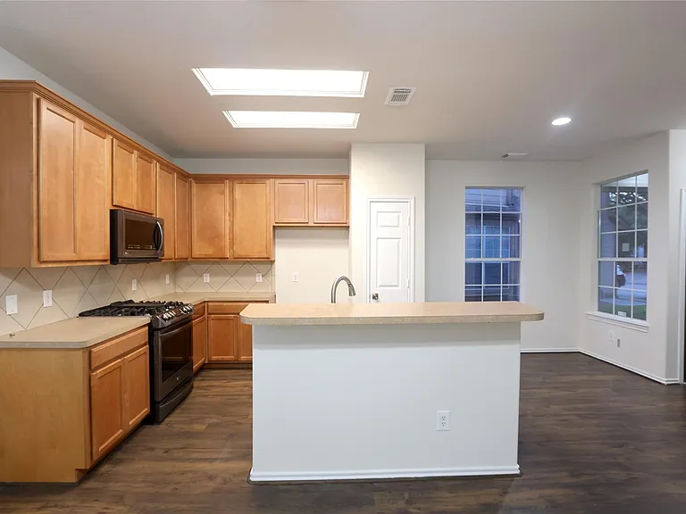 14407 Birch Knoll Ln — Photo 5