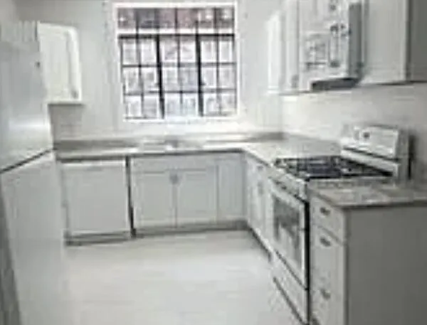 19510 Stratford Rd #2 — Photo 7