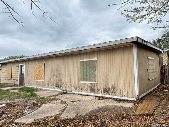 2nd image of 442 Rasa Drive