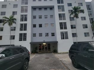 210 SW 11th St APT 308, Miami, FL 33130