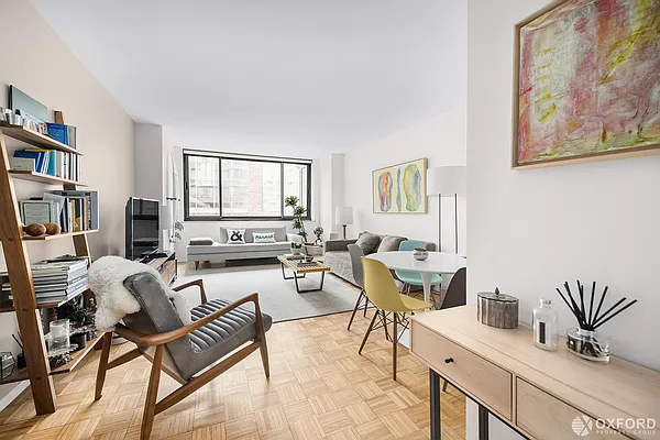 Sold by Oxford Property Group | media 20