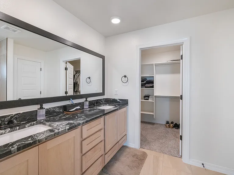 12804 De La Rosa Ave — Photo 26