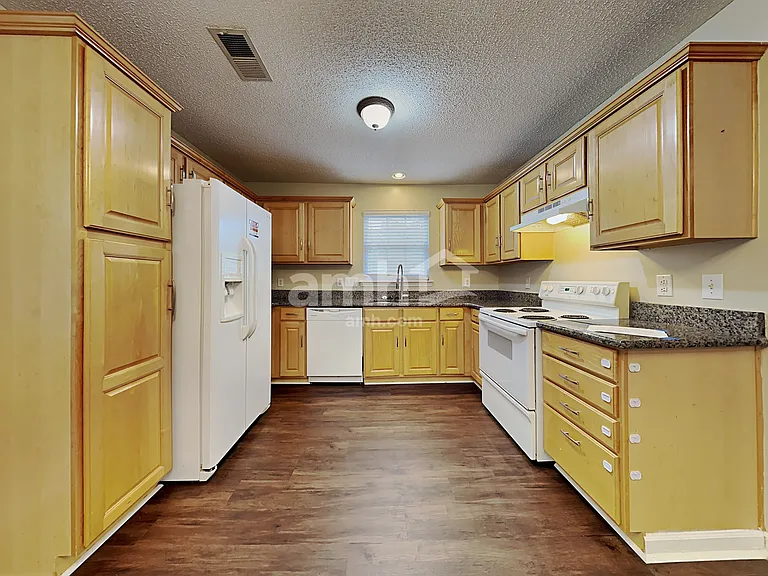 12012 Evergreen Hollow Dr — Photo 4
