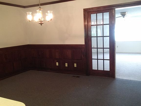 Dining Room. Open to kitchen