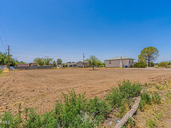 3rd image of 456 Melendez Dr