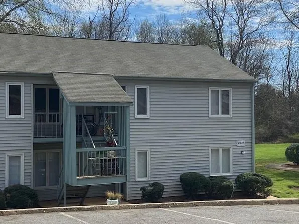 2025 Harvest Ln Unit 77, Charlotte, NC 28210