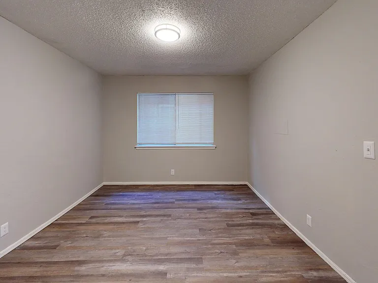 Autumn Ridge Apartments — Photo 57