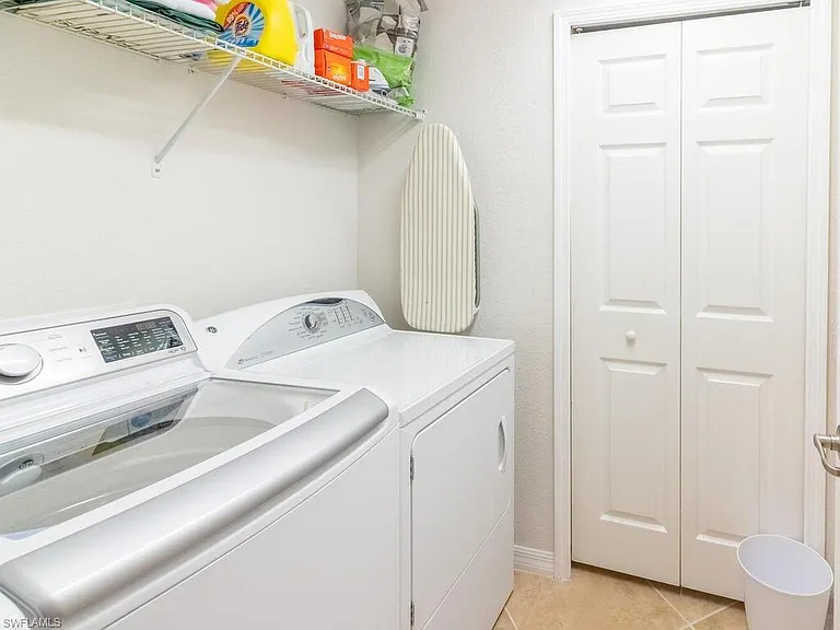9115 Napoli Ct #101 — Photo 23