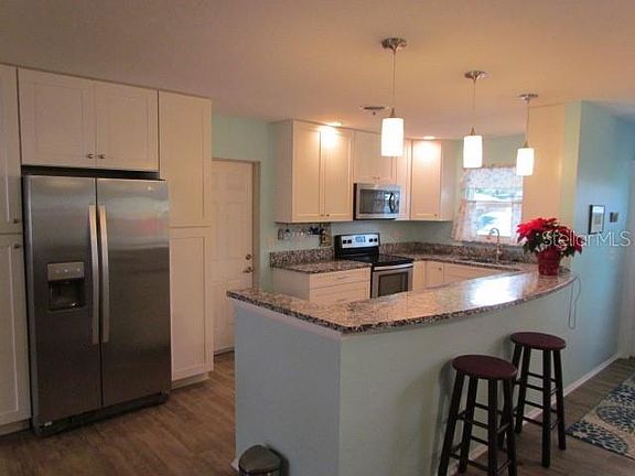 2nd image of 631 Michigan Dr S