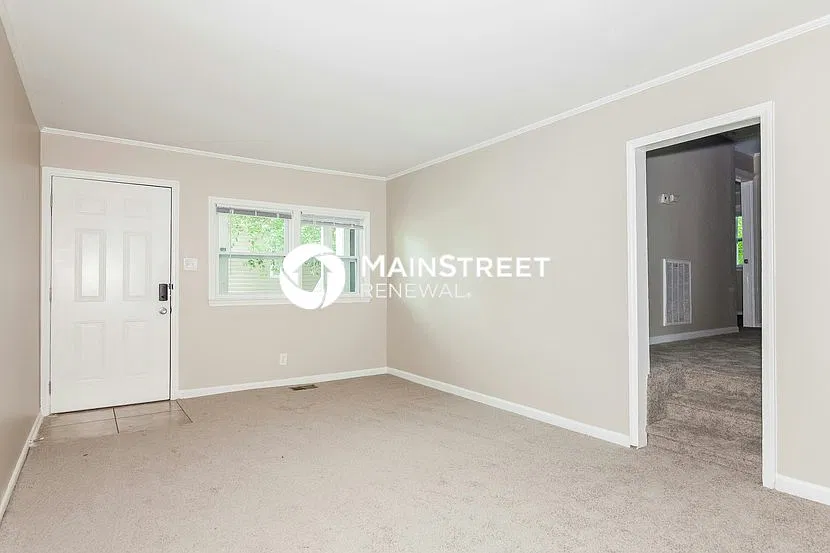 2327 Marlowe Ave — Photo 3