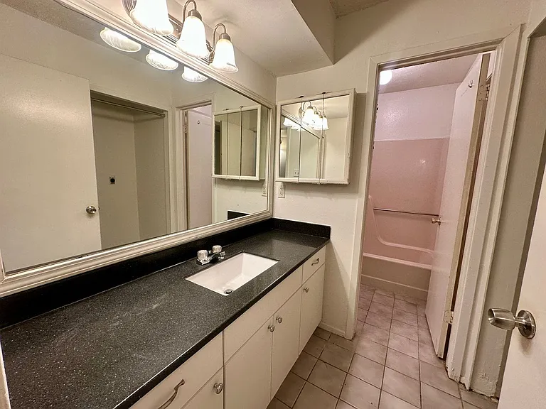 11506 Meadow Pines Ct #B — Photo 9