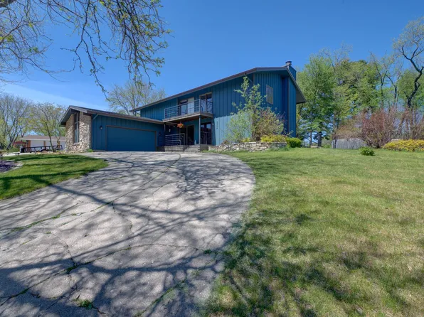 2804 Dartmouth Dr, Janesville, WI 53548