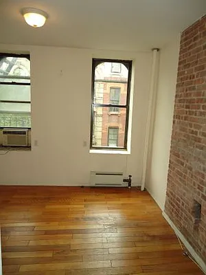 Rented by Village Living Realty | media 14