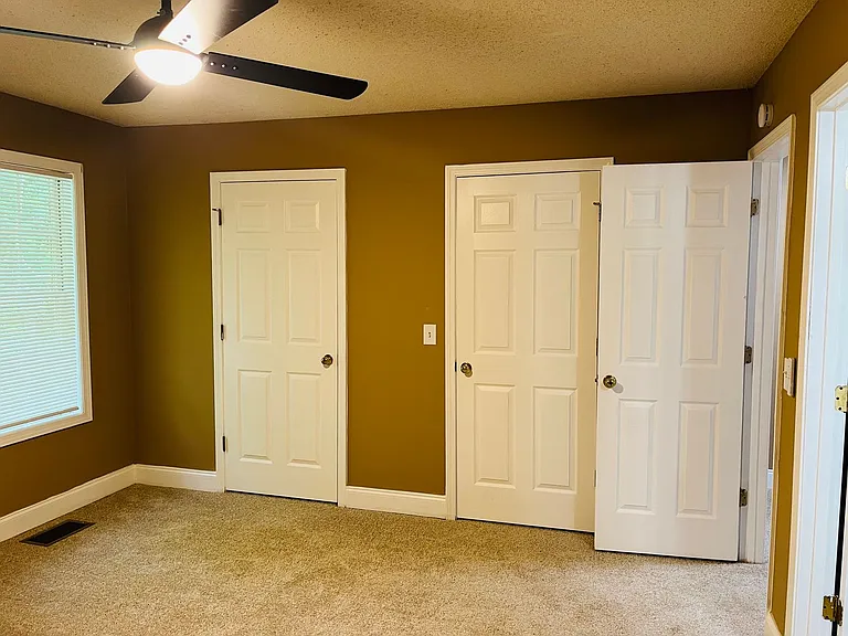 11-17 Jordan Rd — Photo 20