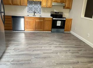 19 Elm St #1, Lowell, MA 01852