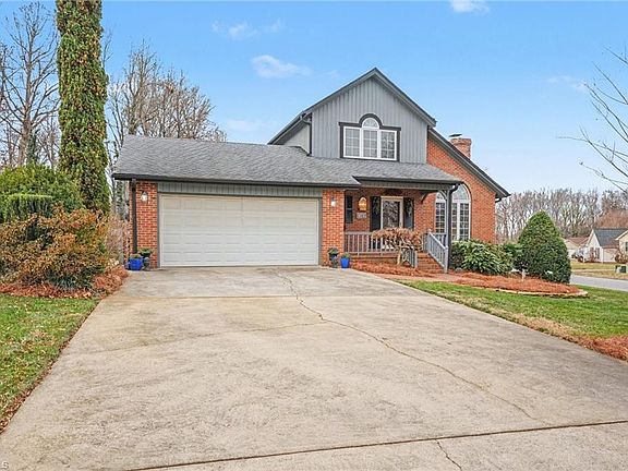 2nd image of 1007 Kings Arms Ct