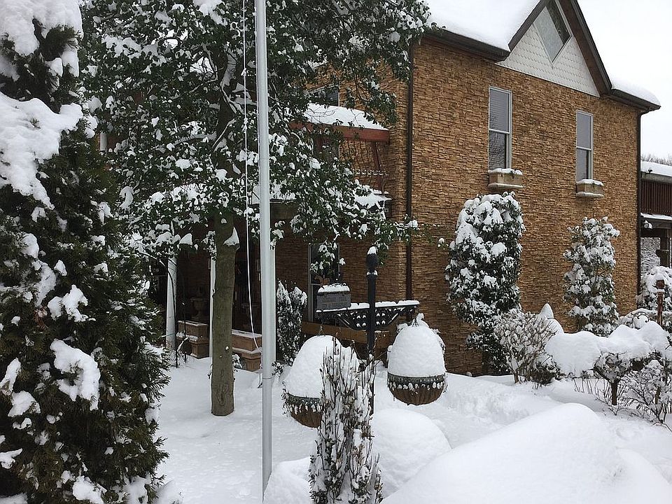 2nd image of 815 Bridge Rd