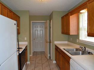 1307 N Heritage Ave, Fayetteville, AR 72704