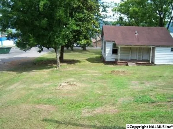 2025 Obrig Ave, Guntersville, AL 35976