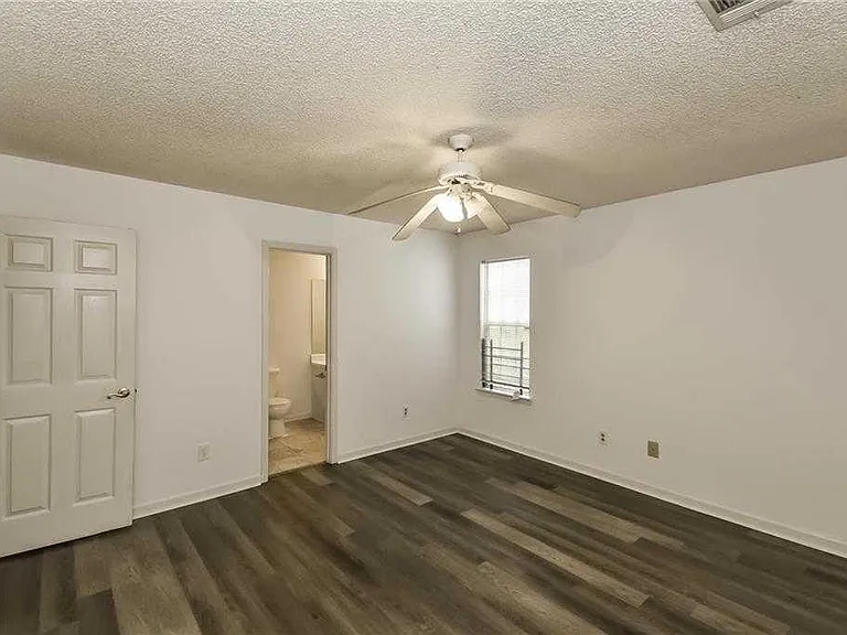 8141 Hynds Springs Ln — Photo 21