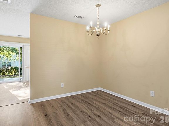 5th image of 11214 Grass Field Rd