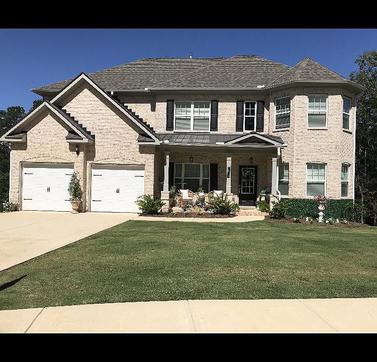 1st image of 2810 Village Ct NE #2810