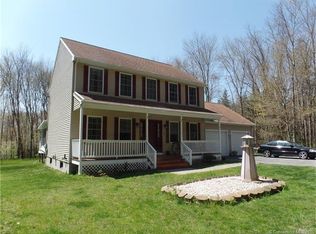 51 Chestnut Hill Rd, Killingly, CT 06241