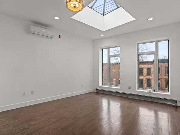 46 Decatur Street image 19 of 21