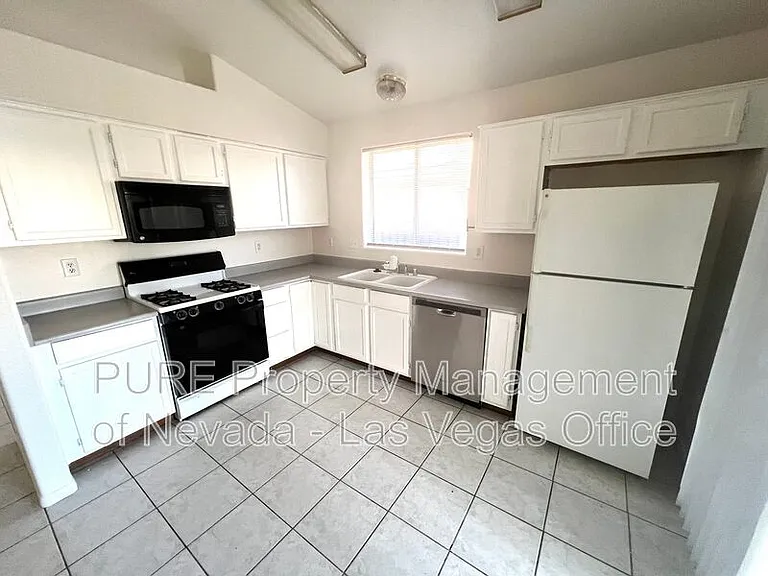 5716 Grand Entries Dr — Photo 21