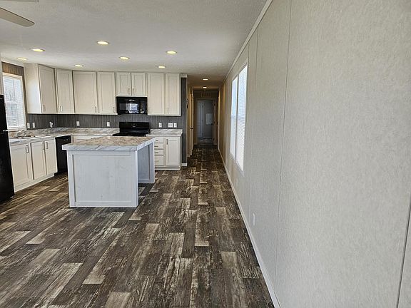 3rd image of 1250 Strandwyck Dr #99
