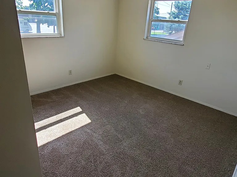 3203 S 6th St #3 — Photo 8