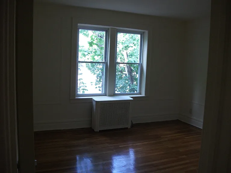 9-15 Chapman Place — Photo 9