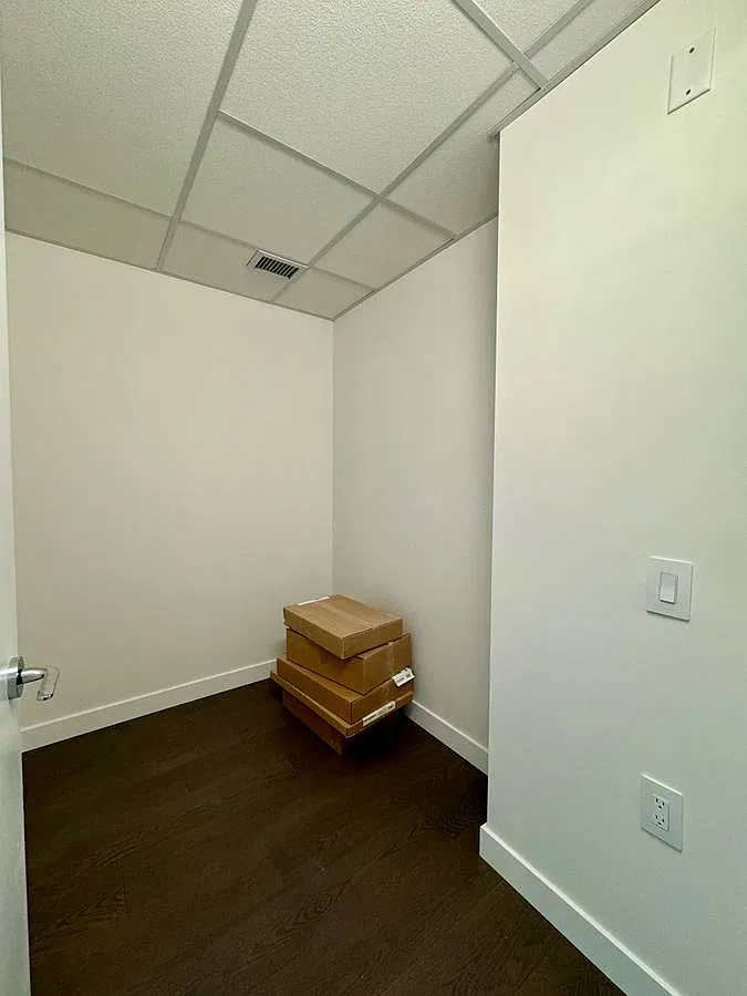 2 bed, 840 sqft, $3,400 — Photo 4
