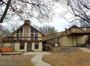 12032 Younger Ct, Azle, TX 76020