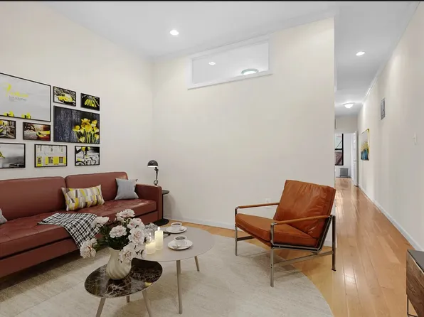 370 Columbus Avenue image 1 of 9