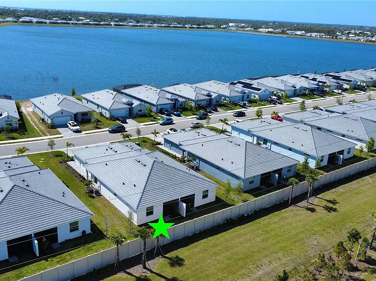 8225 Shore Lake Dr — Photo 32