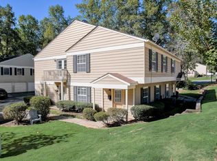 1304 Surrey Ln SW, Marietta, GA 30008