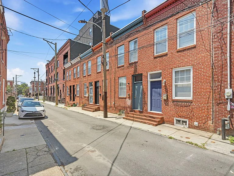 928 N Bambrey St — Photo 37